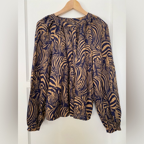 Banana Republic button down linen blouse peasant jungle zebra safari stripes 💙🤎 - Picture 2 of 11